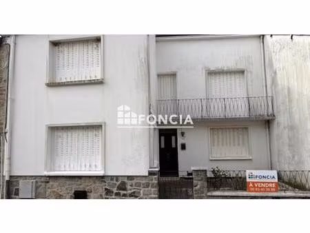 aiglemont - maison de 158m2 avec garage et jardin