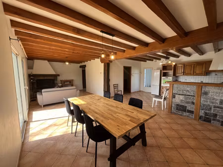 jolie maison individuelle sur les hauteurs darmendarits