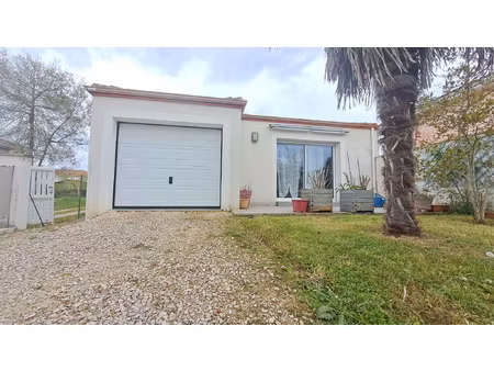 casseneuil - charmante maison t3 de plain-pied avec jardin e