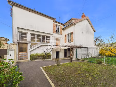 saint-dizier centre - maison de ville avec ancien atelier de menuiserie 280 m²  garage et 