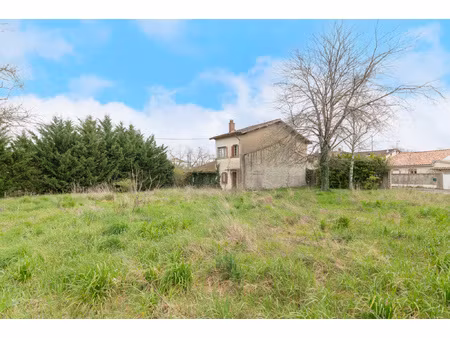 saint-jory : maison familiale de type 6 de 160 m2