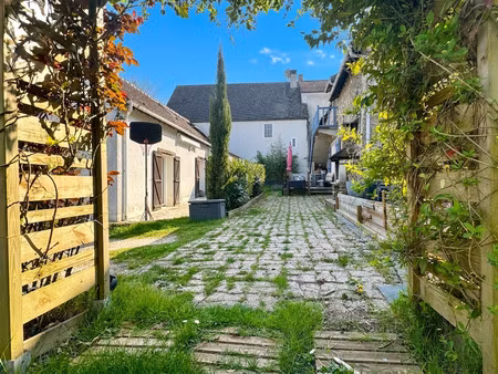 sur la charmante commune de tigeaux  à 5 minutes de crécy-la