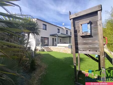 villa familiale avec piscine