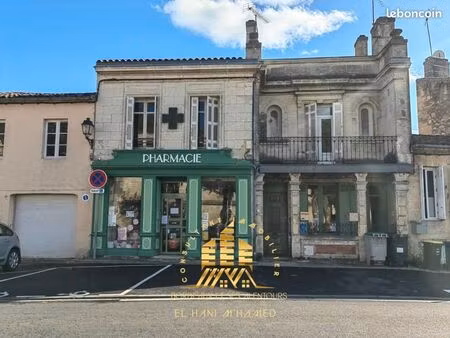 immeuble 13 pièces 234 m²