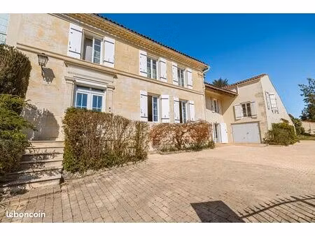 propriété 10 pièces 426 m²