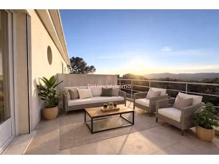 vente appartement duplex de 70 m2 avec terrasse et garage a la ciotat