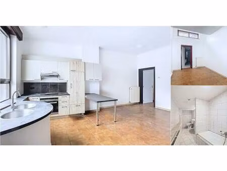 surface commerciale à louer à place du marché 25 trooz (vbe04198)