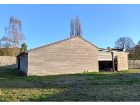 batiment de 240 m2  terrain constructible