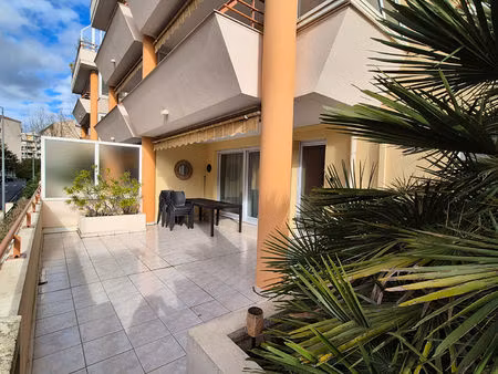 2 pièces meublées - garage - terrasse - saint-raphaël - exclusivité nestenn