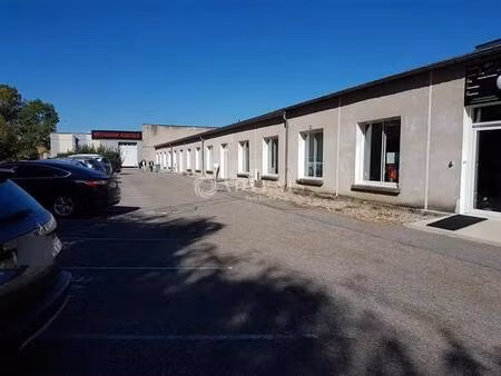 location local d'activités 216 m² à 1 549 m²