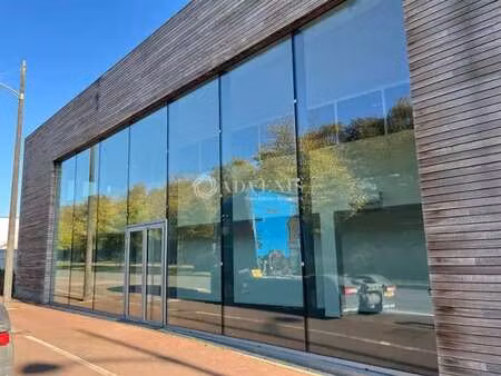 location bureaux 120 m² à 436 m²