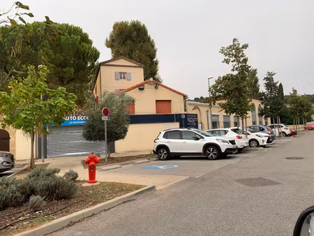 commercial bouc bel air - 19m2