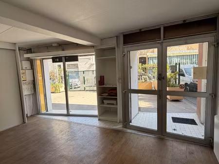 beau local marseille 3ème