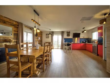 bon encontre - sur les hauteurs  maison de 120m² habitables avec 3 chambres dont 2 suites 