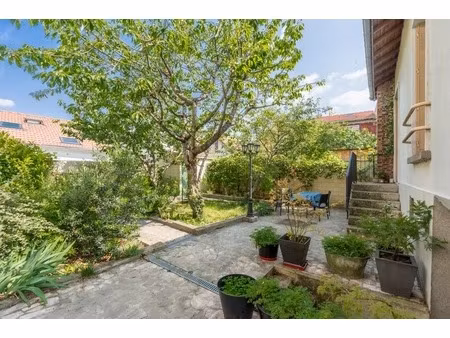 93230 romainville - metro mairie de montreuil - calme - non mitoyenne - garage - terrain 2