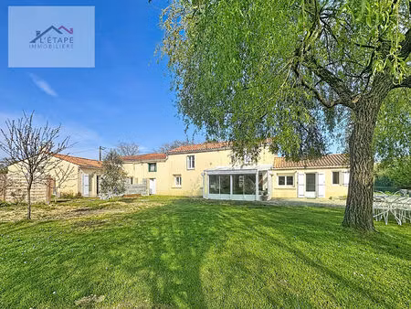 maison sainte flaive des loups