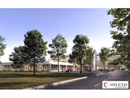 location commerce 700 m²