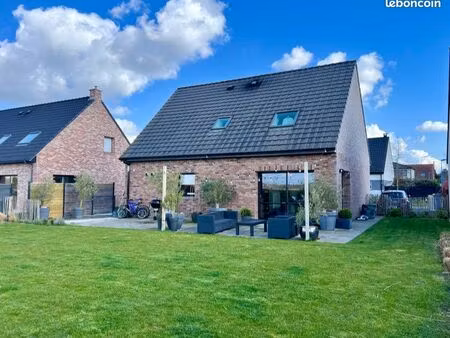 coup de cœur – maison 2019 – 128 m² – 4 chambres dont 1 au rdc – vue dégagée – terrain 536