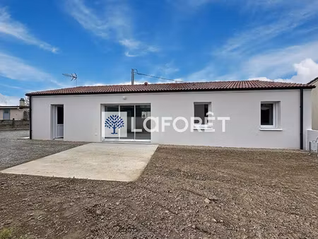 vente maison au pin (79140) : à vendre / 82m² le pin