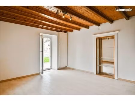 appartement 3 pièces 80 m²