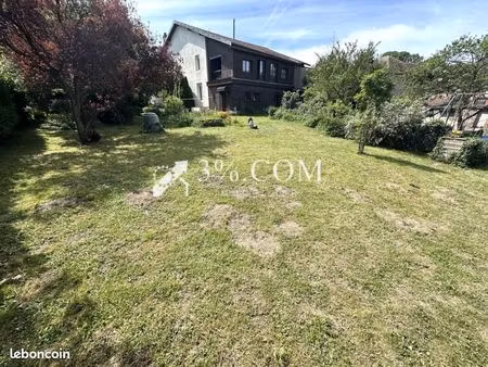 maison de village 8 pièces 210 m²