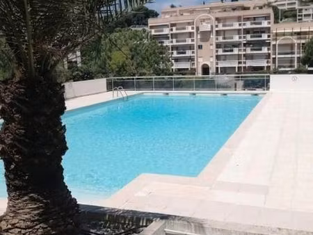 magnifique f1 aux plateaux fleuris à st-laurent-du-var