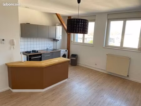 a louer f2 46m2 commercy centre