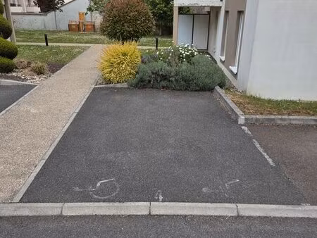 grande place de parking simple a cesson securisee proximite de gare a louer