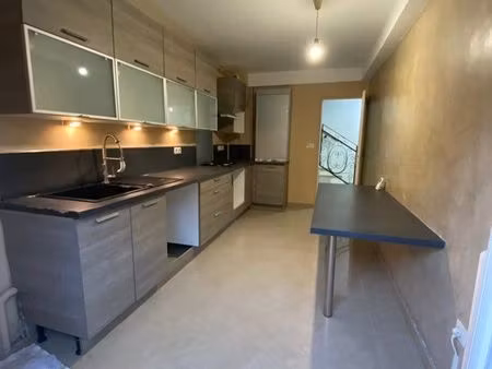 maison 4 chambres + garages - montfavet