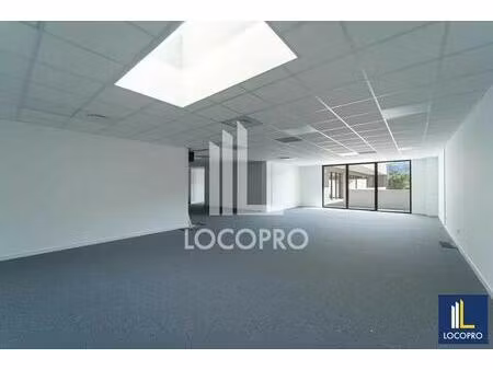 location bureaux 213 m²