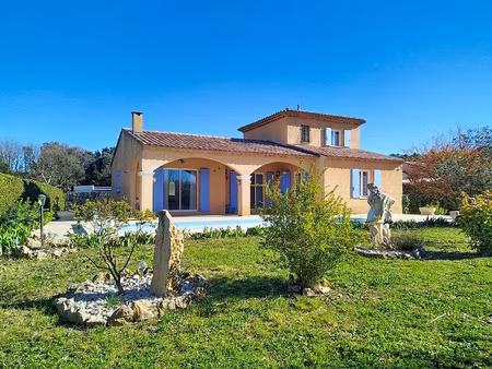 maison regusse 4 pièce(s) 102 m2 avec piscine et garage