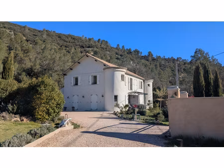 propriete vins sur caramy