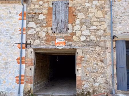 bâtiment à usage de remise avec jardin  proche des commodités