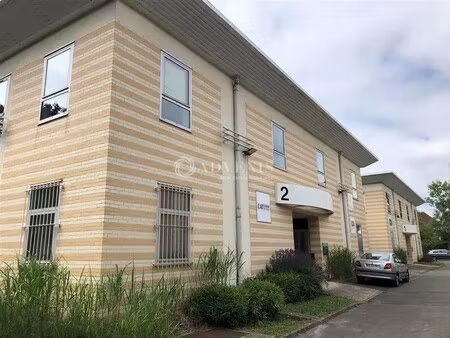 location bureaux 78 m² à 969 m²