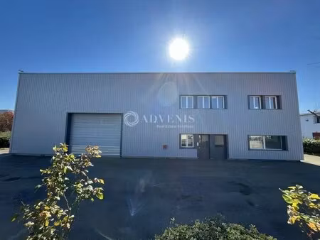 location entrepôt coignieres 78310 1726m²