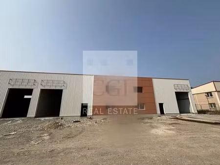 location local d'activités 286 m² à 2?106 m²