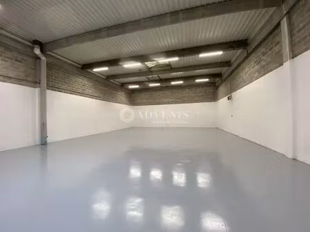 location local d'activités 432 m² à 1?314 m²