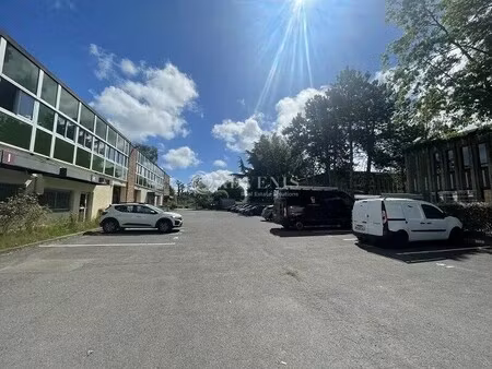 location local d’activités les ulis 91940 352m² à 705m²