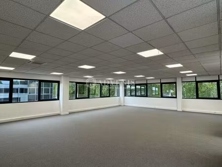 location local d’activités saclay 91400 128m² à 270m²