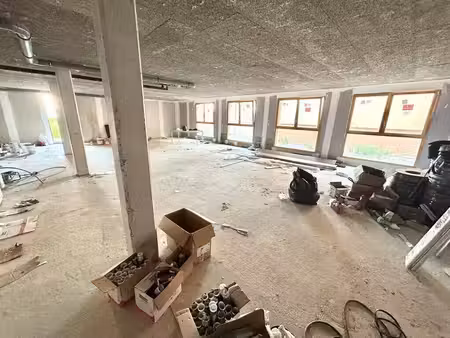 location local d’activités 116m²
