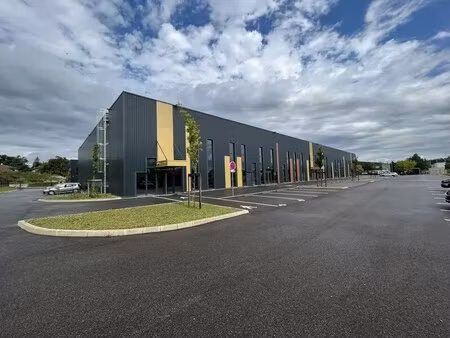location local d’activités villefontaine 38090 443m² à 2227m²