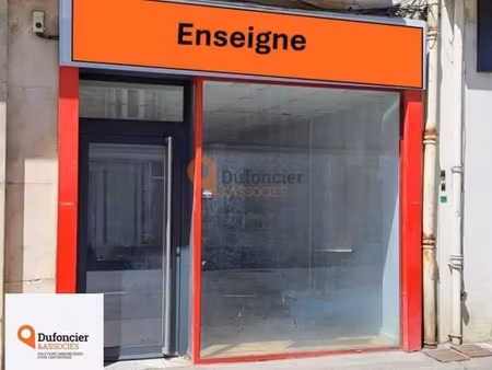 location commerce poitiers 86000 56m²