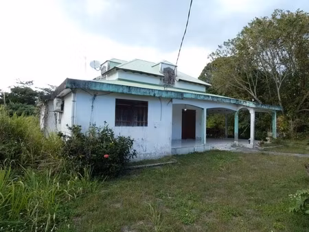 maison 4 pièces de 110 m² sur un terrain de 2000 m² à vendre à anse bertrand (971)