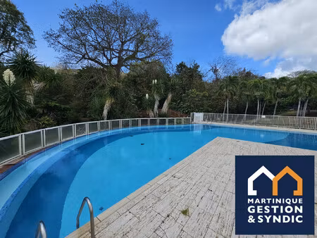 charmant f2 au diamant avec piscine parfait pour location saison