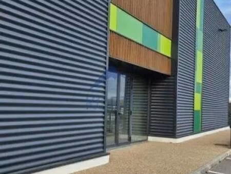 location commerce 1 024 m² à 2 171 m²