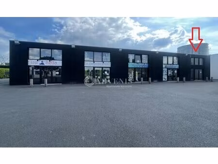 location commerce 120 m²