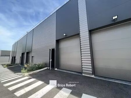 vente local d'activités 47 m² à 171 m²