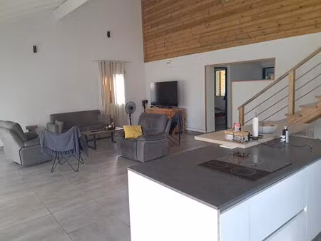 villa 5 pièces 162 m² ? 4 chambres ? terrain 524 m² ? capesterre-belle-eau (les flamboyant