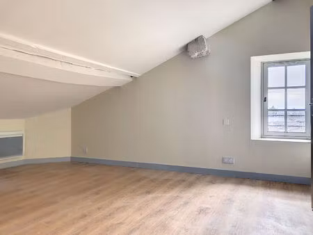 a louer - appartement 24.80m² situé dans le centre-ville