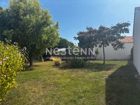 terrain constructible 213 m² à saint urbain